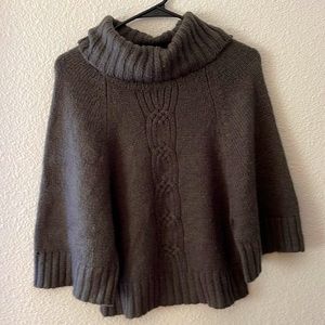 Gray cowl turtleneck sweater with oversized sleeves